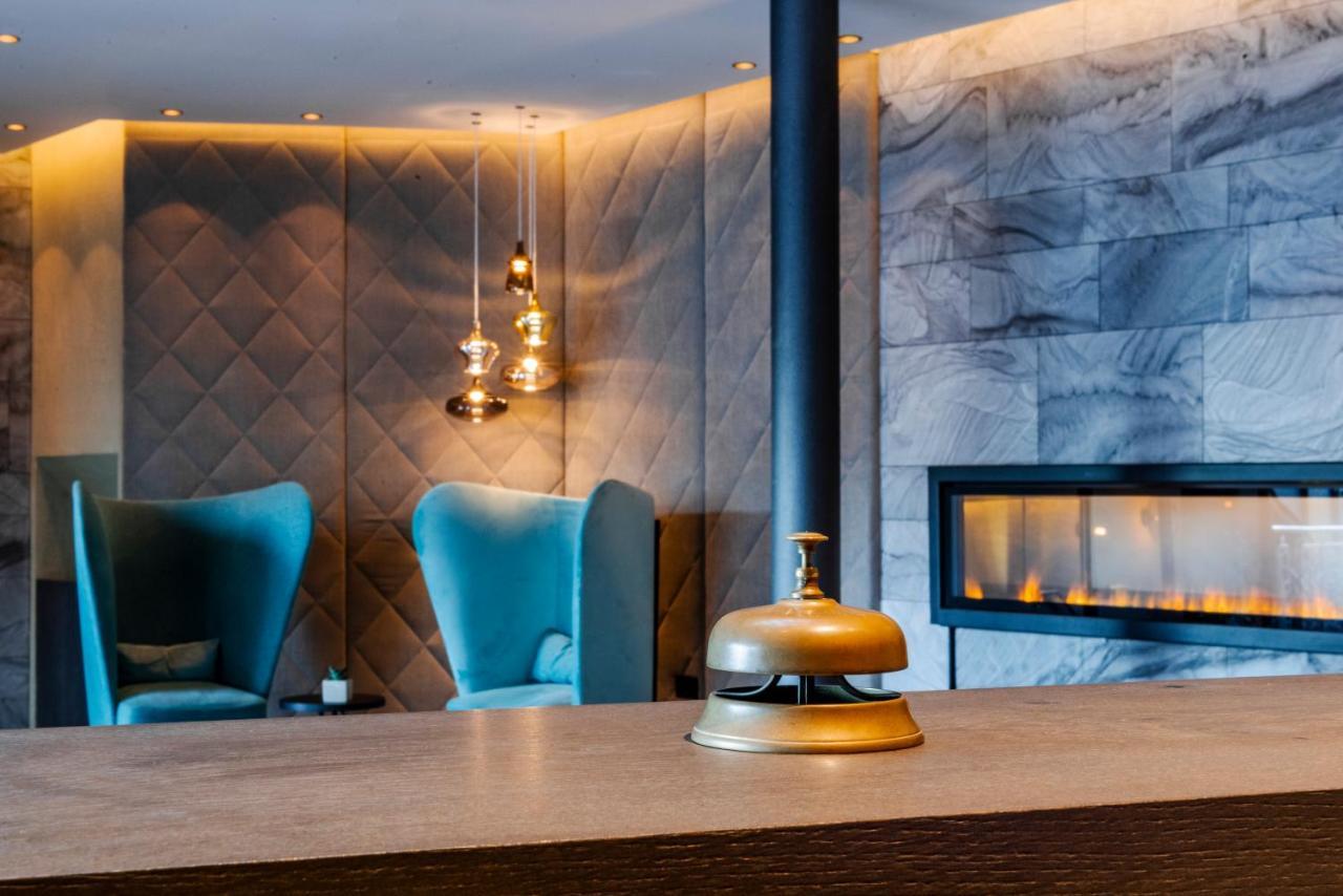 Hotel Ideal Park Laives Exteriör bild